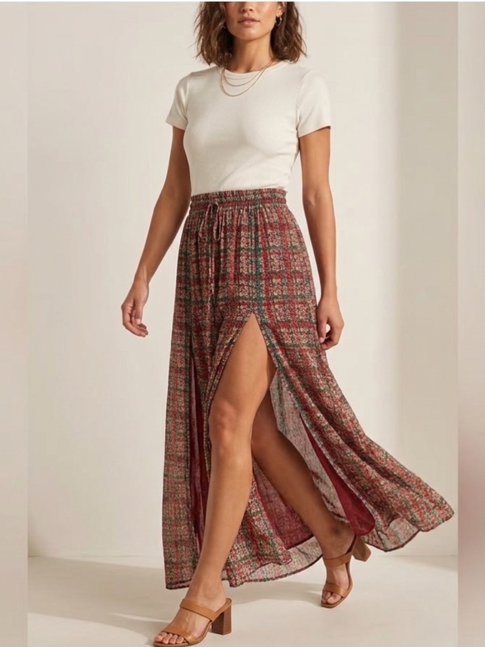 UMGEE NWOT Erin Dual Slit Maxi Skirt in‎ Red